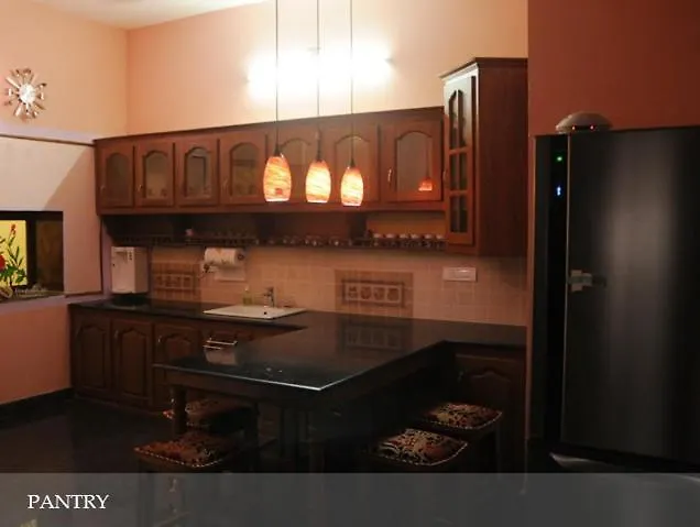 6 Large Bedrooms House At Kottayam Town #812!983!5682 Ινδία